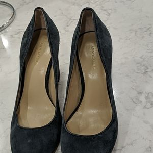 Ann taylor blue suede shoes worn once